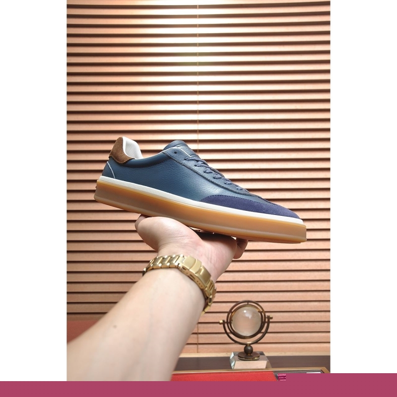 H**mes sneakers